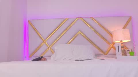 Snapshot of lailastilwills chatting on October 2025 03:21:01 PM Laila Stilwills online show from October 2025 03:21:01 PM