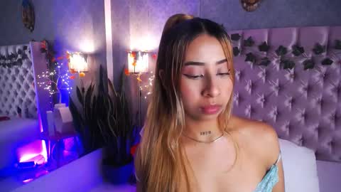 Snapshot of lailastilwills chatting on November 2025 12:43:02 AM Laila Stilwills online show from November 2025 12:43:02 AM