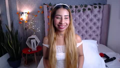 Snapshot of lailastilwills chatting on December 2025 04:20:02 AM Laila Stilwills online show from December 2025 04:20:02 AM