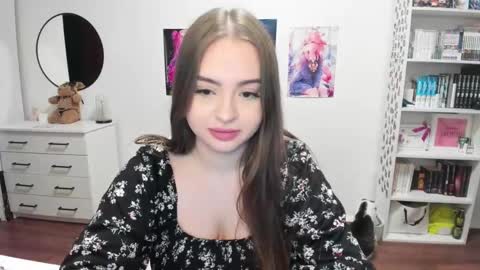 Kira online show from March 2025 02:41:02 AM