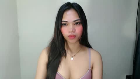 Snapshot of laire_allure chatting on May 2026 07:15:02 AM laire online show from May 2026 07:15:02 AM