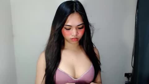 Snapshot of laire_allure chatting on May 2026 08:09:01 AM laire online show from May 2026 08:09:01 AM