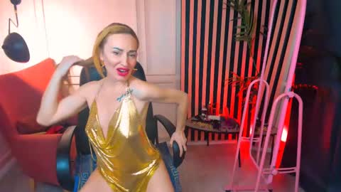 Snapshot of lakshmi_lotus chatting on February 2025 03:23:02 PM Lakshmi a online show from February 2025 03:23:02 PM