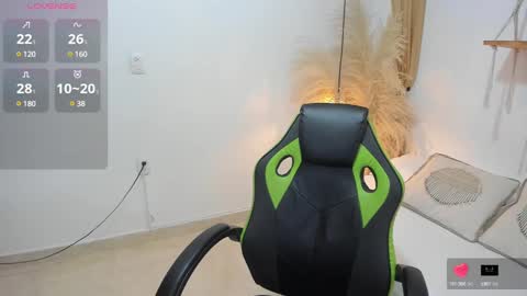 Snapshot of lakshmi_rai chatting on February 2025 07:27:02 PM lakshmi_rai online show from February 2025 07:27:02 PM