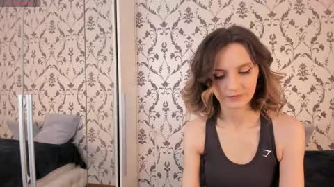 Julia online show from May 2026 07:49:02 AM