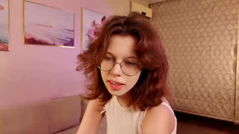Julia online show from June 2026 08:07:01 PM