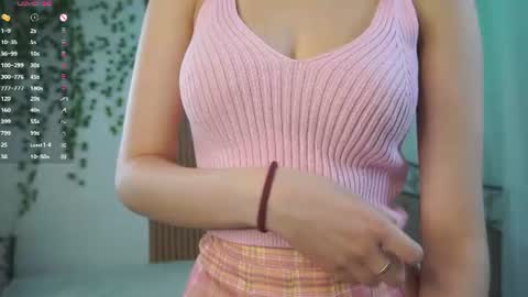 Julia online show from July 2026 08:05:01 PM