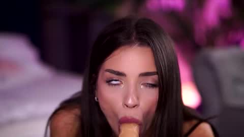 Lala online show from October 2025 07:54:01 PM