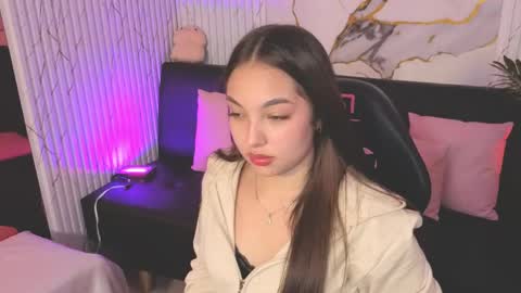 lally_tay online show from May 2026 06:43:01 AM