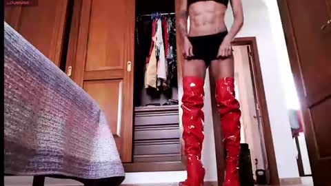 Lola online show from July 2026 10:54:01 AM