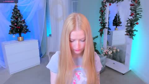 Snapshot of laly_peach chatting on January 2025 04:13:01 PM Laly online show from January 2025 04:13:01 PM