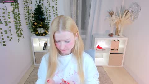 Snapshot of laly_peach chatting on January 2025 04:39:01 PM Laly online show from January 2025 04:39:01 PM