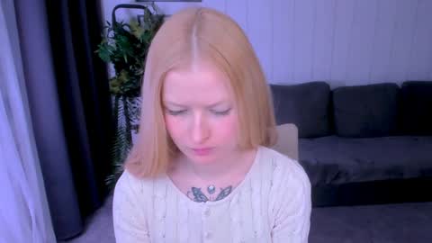 Snapshot of laly_peach chatting on January 2025 11:20:01 AM Laly online show from January 2025 11:20:01 AM