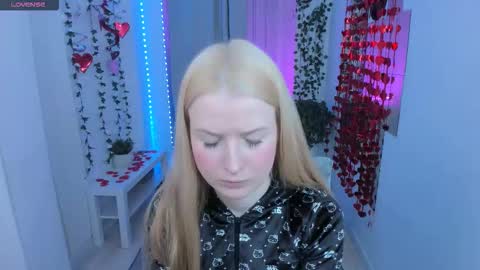 Snapshot of laly_peach chatting on February 2026 11:31:02 AM Laly online show from February 2026 11:31:02 AM