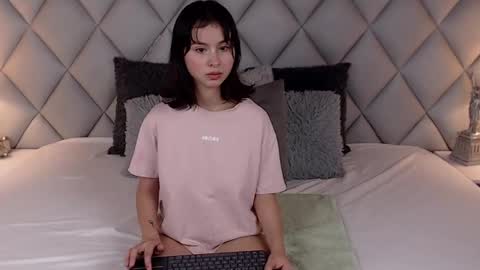 Laly Castro online show from January 2025 07:48:01 PM