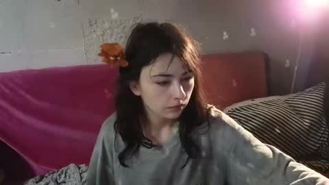 Snapshot of lama111111mama chatting on January 2025 05:15:02 AM I work 5PM to 9 PM EST New York online show from January 2025 05:15:02 AM