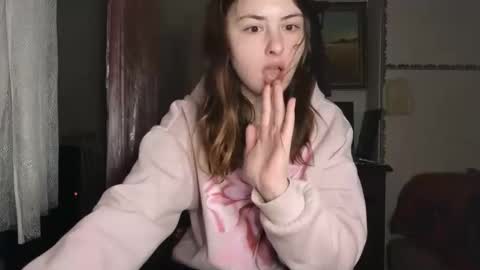 Snapshot of lama111111mama chatting on January 2026 10:35:01 PM I work 5PM to 9 PM EST New York online show from January 2026 10:35:01 PM