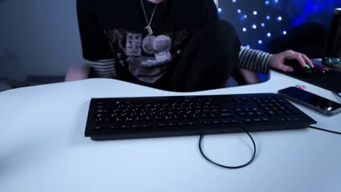 just call me Lana  and her security online show from March 2025 02:12:01 PM