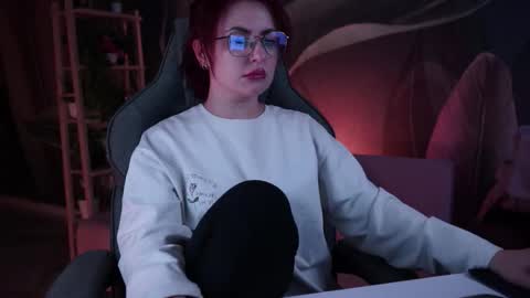 just call me Lana  and her security online show from October 2025 11:07:01 AM