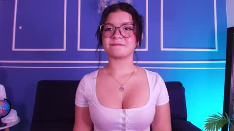Snapshot of lana_beket_ chatting on December 2025 11:37:02 AM Lana online show from December 2025 11:37:02 AM