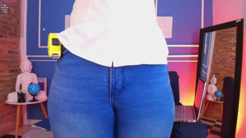 Snapshot of lana_beket_ chatting on April 2026 11:39:02 AM Lana online show from April 2026 11:39:02 AM