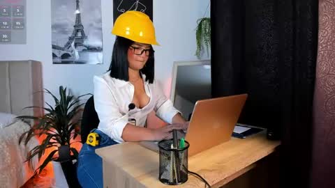 Snapshot of lana_beket_ chatting on May 2026 12:38:01 AM Lana online show from May 2026 12:38:01 AM