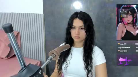 Lana online show from March 2025 08:22:01 PM