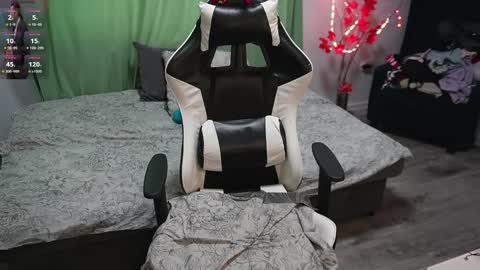 Kay online show from December 2024 09:39:02 AM