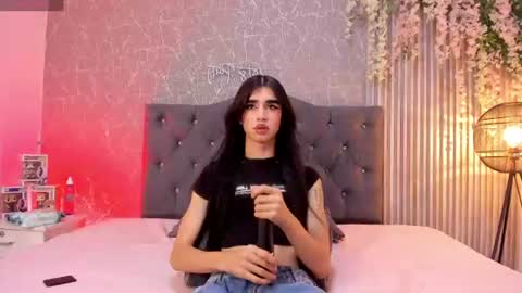 lana_gill online show from July 2026 07:18:01 PM