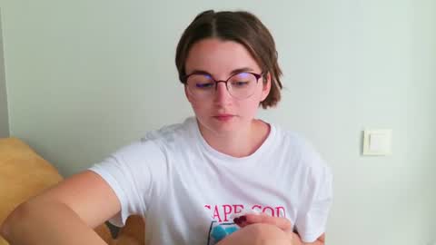 lana_gl online show from June 2026 11:20:01 AM