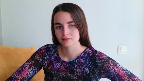 lana_gl online show from June 2026 07:58:01 AM