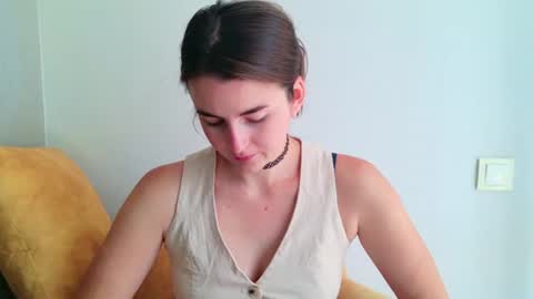 lana_gl online show from July 2026 09:05:01 AM