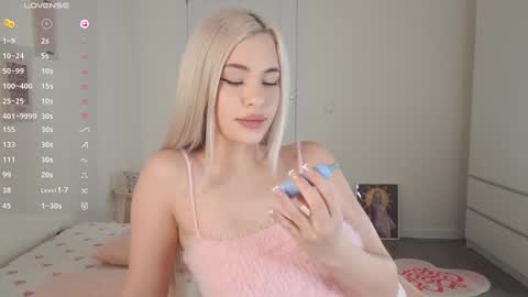 Lana online show from December 2024 11:32:01 PM