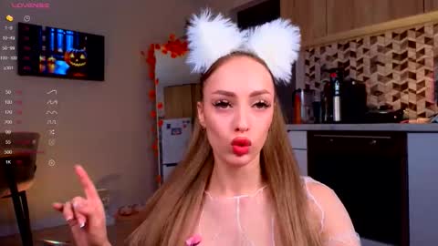 Milana online show from October 2025 04:09:02 AM