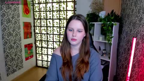 Lana online show from October 2025 08:59:01 AM