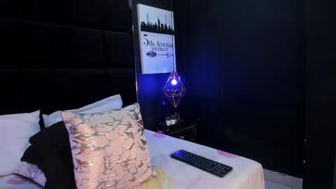 Lana  online show from October 2025 03:34:01 PM