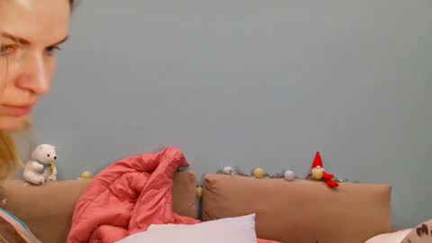 Snapshot of lanaangeldream chatting on February 2026 01:12:02 PM Lana online show from February 2026 01:12:02 PM