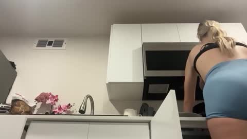 Snapshot of lanademira chatting on February 2026 11:14:01 PM lanademira online show from February 2026 11:14:01 PM