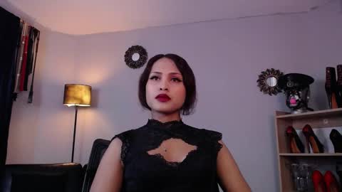 Snapshot of lanadoux_ chatting on February 2025 01:49:02 PM Mistress Lana online show from February 2025 01:49:02 PM