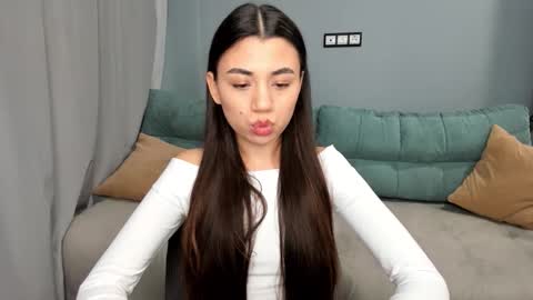 Lana online show from November 2025 02:16:02 PM