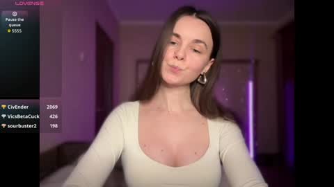 Lana online show from June 2026 06:40:01 PM