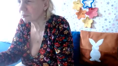 LovelyQueen online show from June 2026 07:57:02 AM