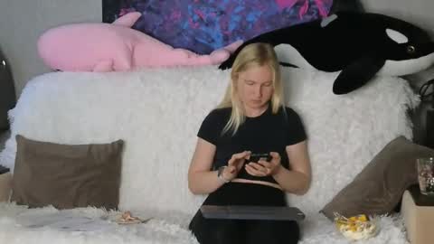 Snapshot of lanavismith chatting on November 2025 06:35:01 AM LanaviSmith online show from November 2025 06:35:01 AM