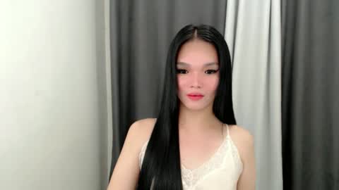 Snapshot of lanawyatt_ chatting on October 2025 01:12:02 PM lanawyatt_ online show from October 2025 01:12:02 PM