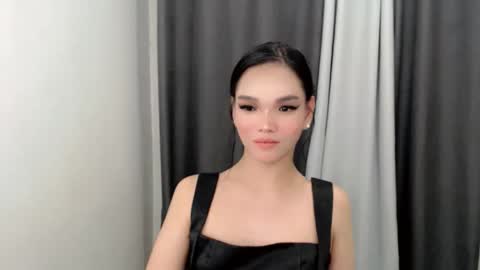 Snapshot of lanawyatt_ chatting on November 2025 03:47:02 PM lanawyatt_ online show from November 2025 03:47:02 PM