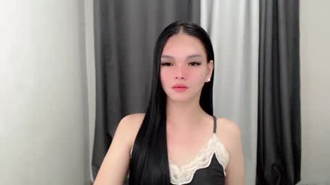 Snapshot of lanawyatt_ chatting on November 2025 02:06:01 PM lanawyatt_ online show from November 2025 02:06:01 PM