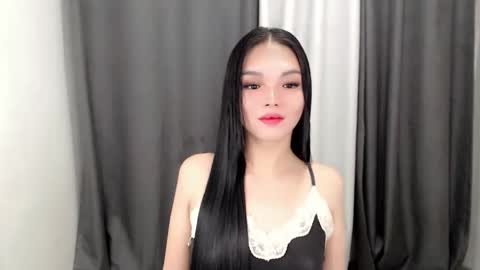 Snapshot of lanawyatt_ chatting on November 2025 11:57:02 AM lanawyatt_ online show from November 2025 11:57:02 AM