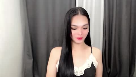Snapshot of lanawyatt_ chatting on December 2025 11:59:01 AM lanawyatt_ online show from December 2025 11:59:01 AM