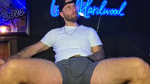 Snapshot of lancehardwood222 chatting on December 2025 01:48:02 AM LANCE online show from December 2025 01:48:02 AM