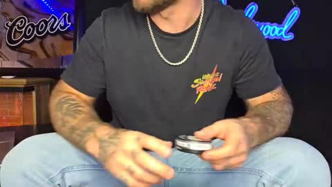 Snapshot of lancehardwood222 chatting on February 2026 01:22:01 AM LANCE online show from February 2026 01:22:01 AM